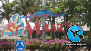 placa de welcome saint maarten no aeroporto SXM